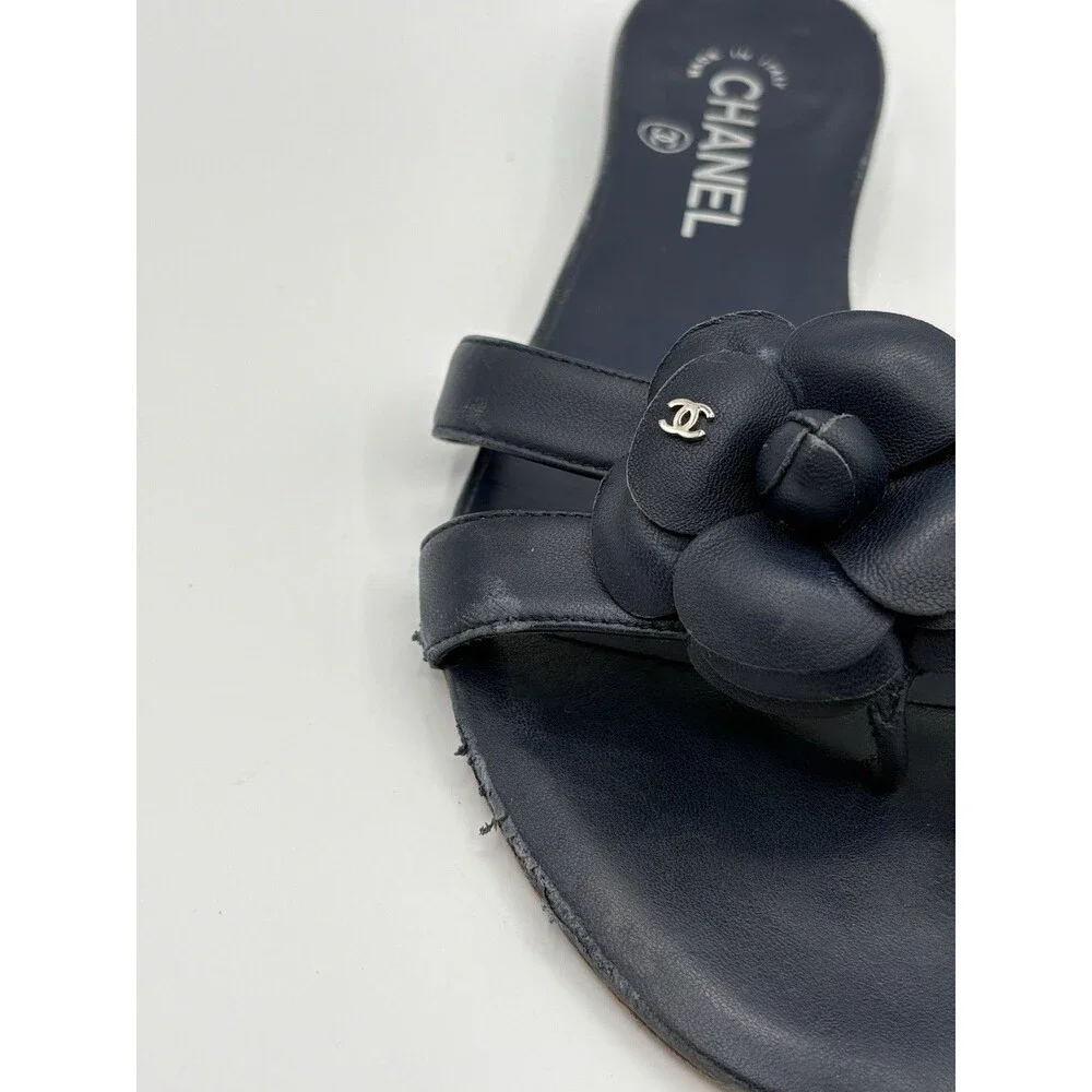Chanel Navy Leather Camellia Embellished CC Logo Thong Flat Slides Size EU 39